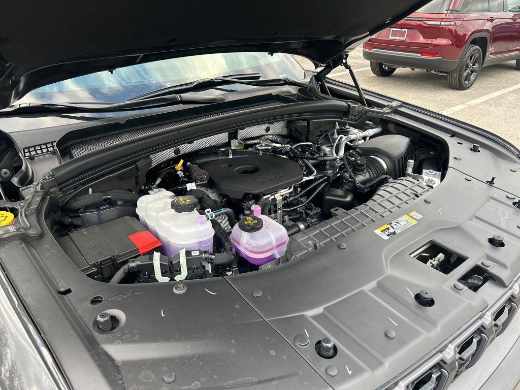 new 2026 Jeep Grand Cherokee car, priced at $43,875