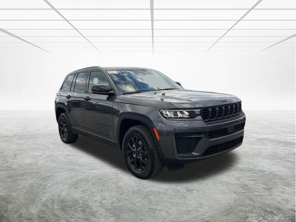 new 2026 Jeep Grand Cherokee car, priced at $43,875
