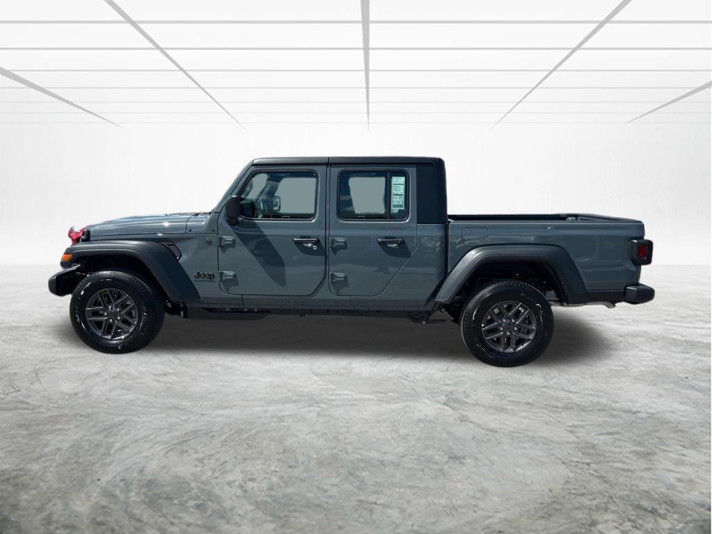 new 2026 Jeep Gladiator car, priced at $37,275