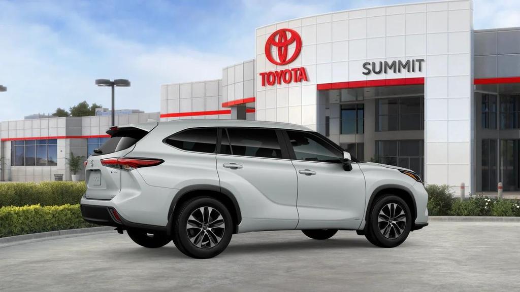 new 2026 Toyota Highlander Hybrid car, priced at $51,487