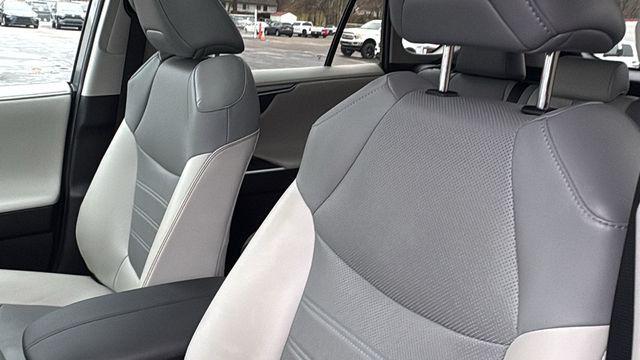 used 2020 Toyota RAV4 Hybrid car, priced at $21,913