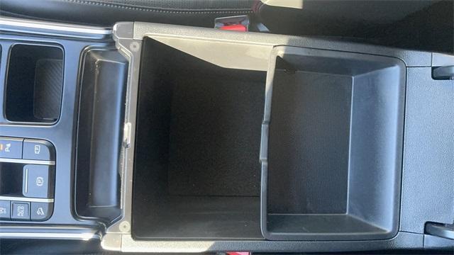 used 2024 Kia Sorento car, priced at $32,489