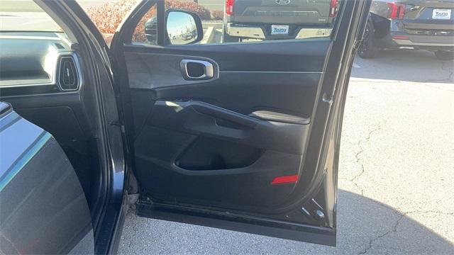used 2024 Kia Sorento car, priced at $32,489