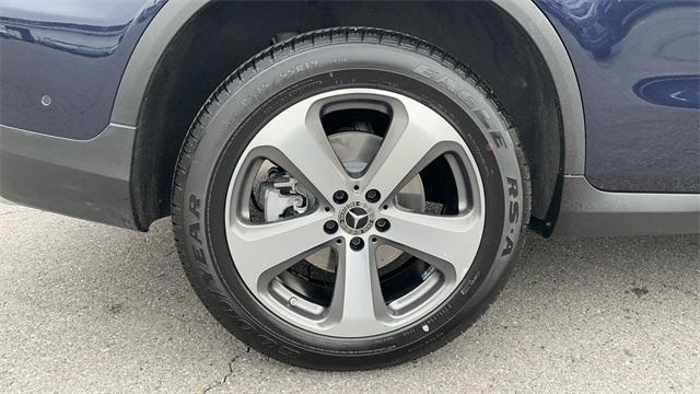 used 2020 Mercedes-Benz GLC 300 car, priced at $21,054