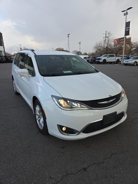 used 2017 Chrysler Pacifica car, priced at $9,323