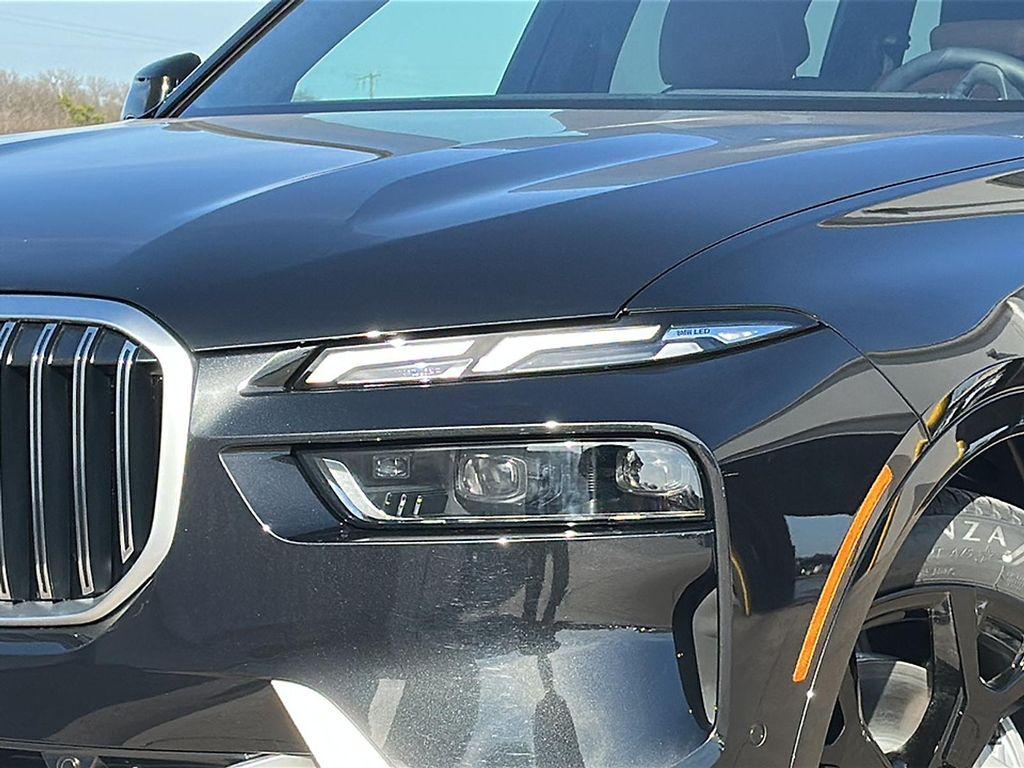 new 2026 BMW X7 car, priced at $92,515