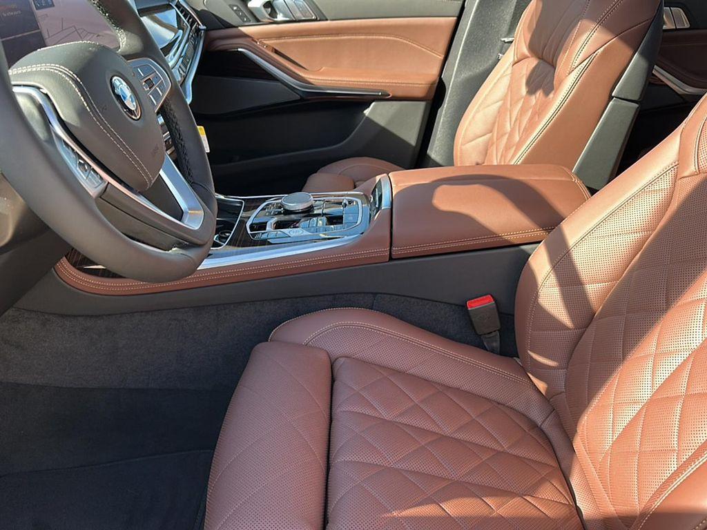 new 2026 BMW X7 car, priced at $92,515