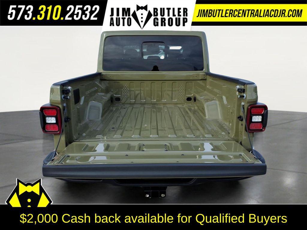 new 2026 Jeep Gladiator car, priced at $48,797