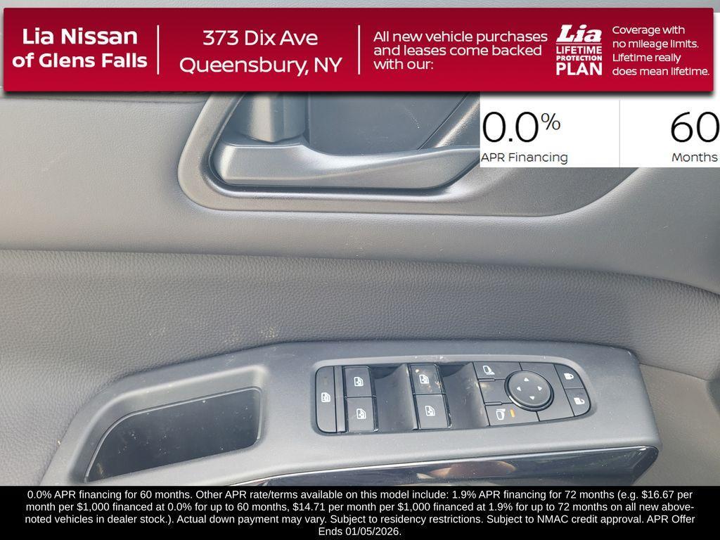 new 2025 Nissan Pathfinder car, priced at $39,825