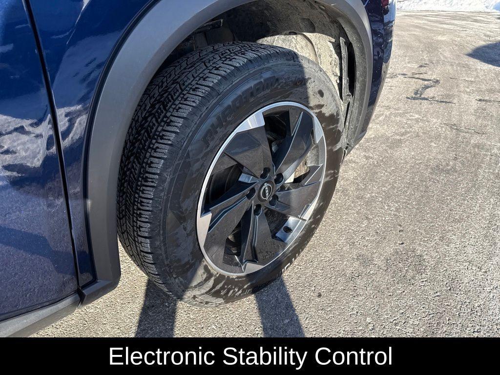 used 2024 Nissan Rogue car, priced at $21,742