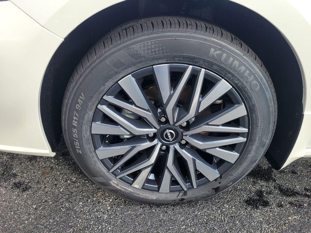 new 2025 Nissan Altima car, priced at $28,830