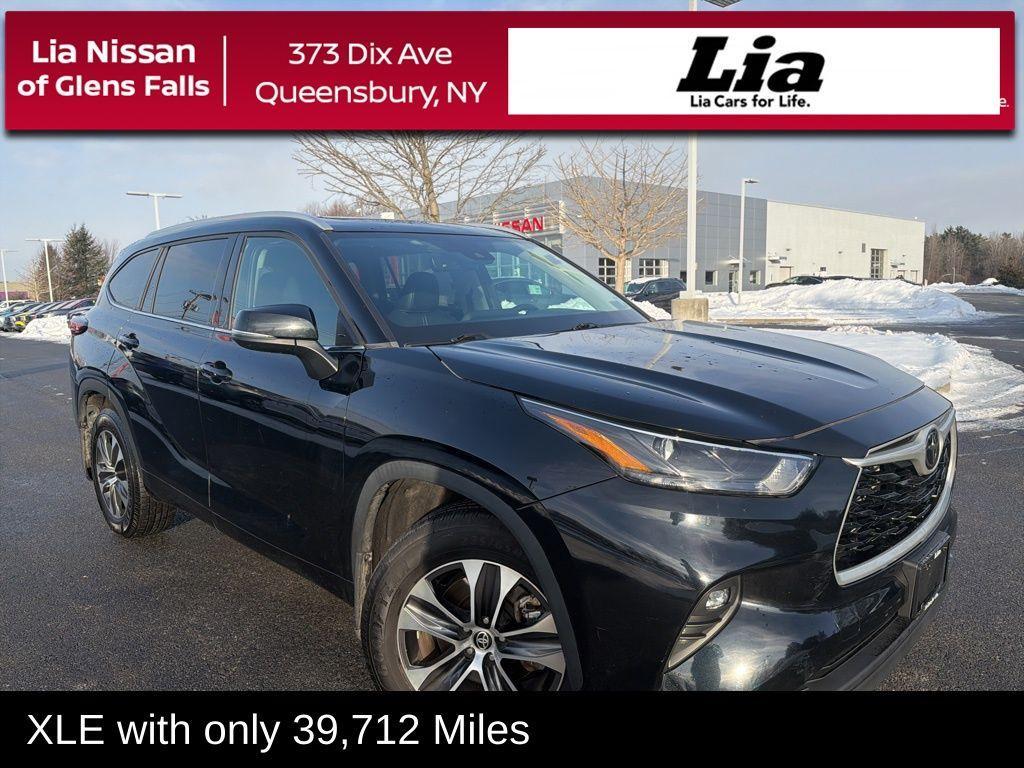 used 2022 Toyota Highlander car, priced at $34,842