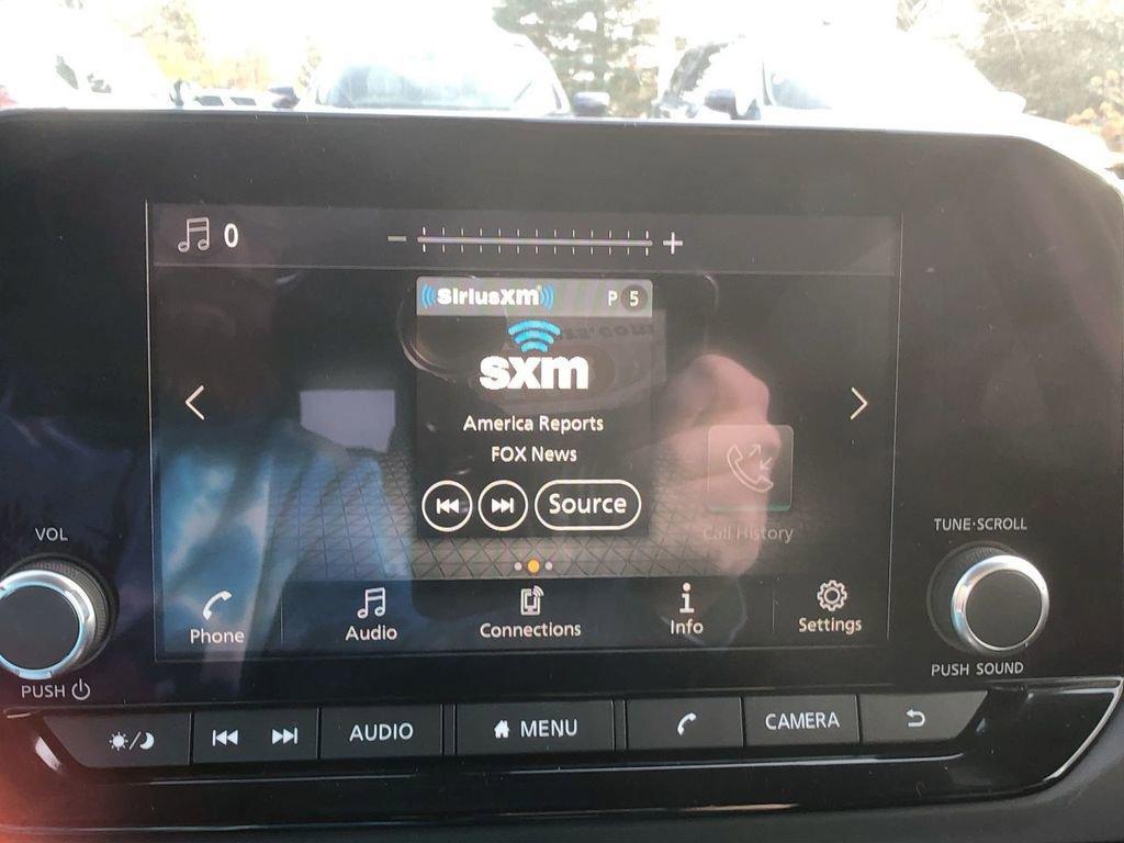 new 2025 Nissan Pathfinder car, priced at $33,475