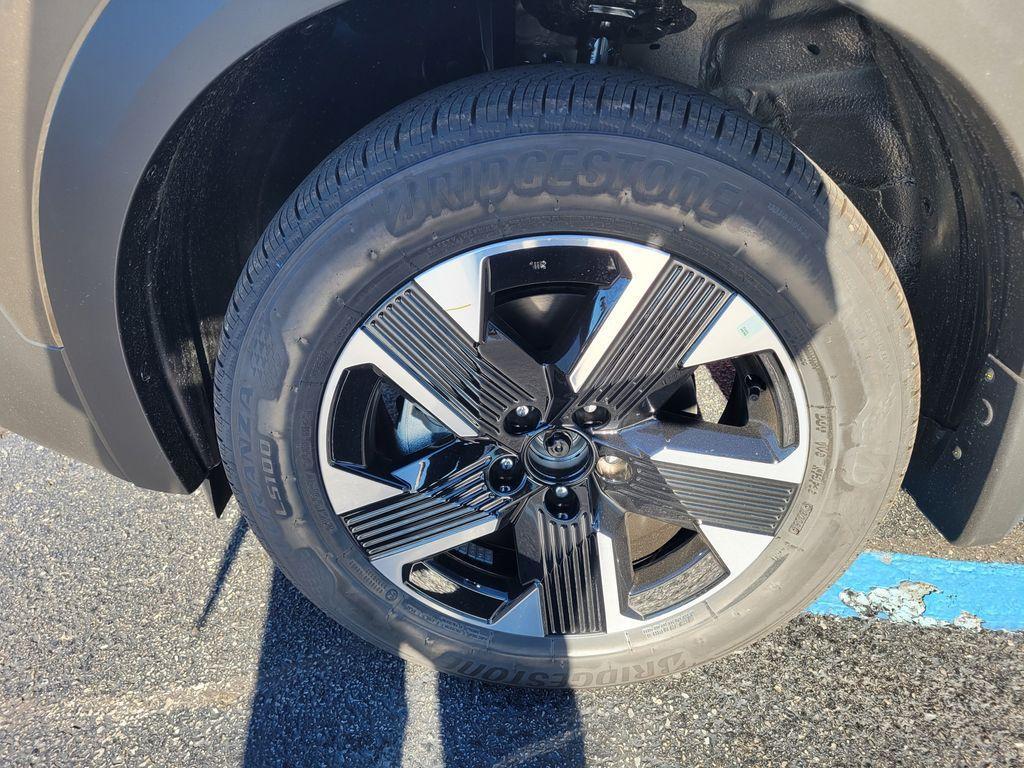 new 2026 Nissan Kicks car, priced at $27,256