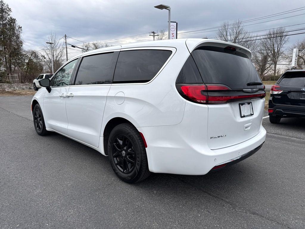 used 2024 Chrysler Pacifica car, priced at $26,342