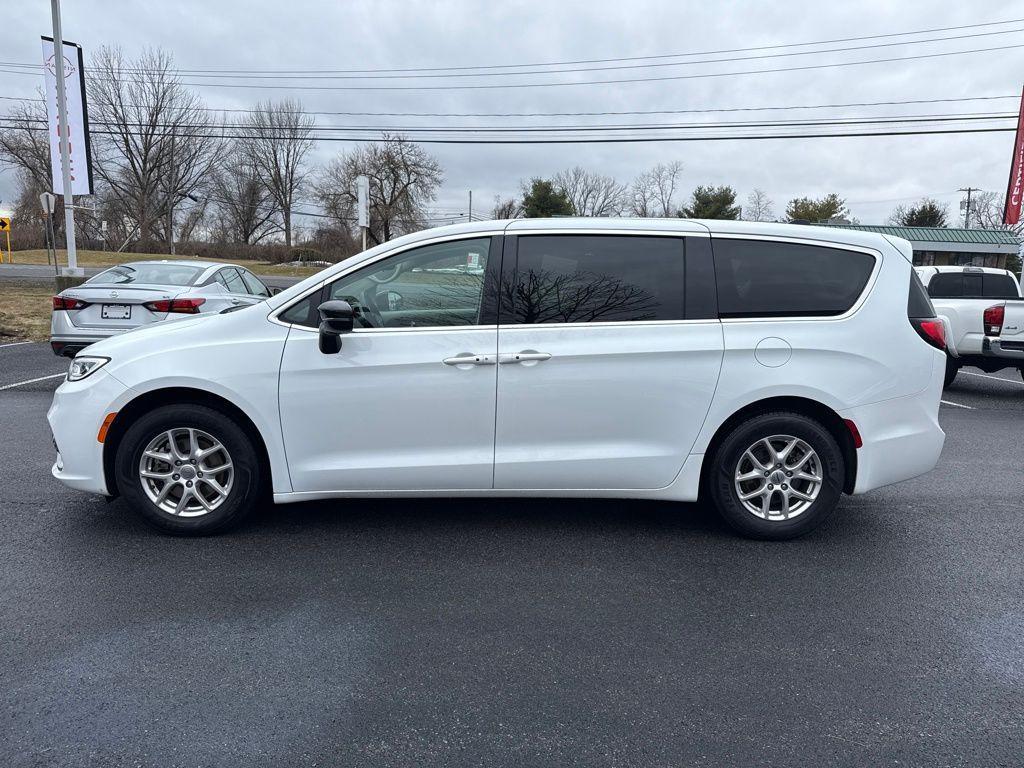 used 2024 Chrysler Pacifica car, priced at $27,942