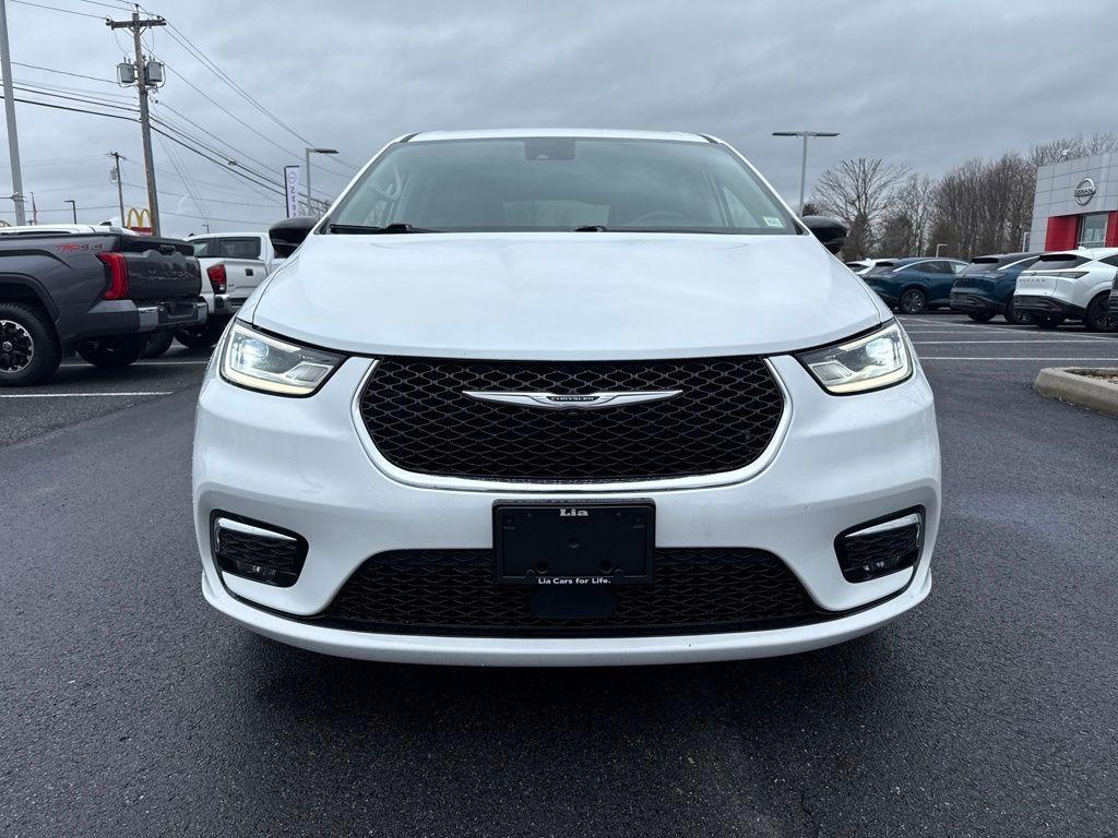 used 2024 Chrysler Pacifica car, priced at $27,942