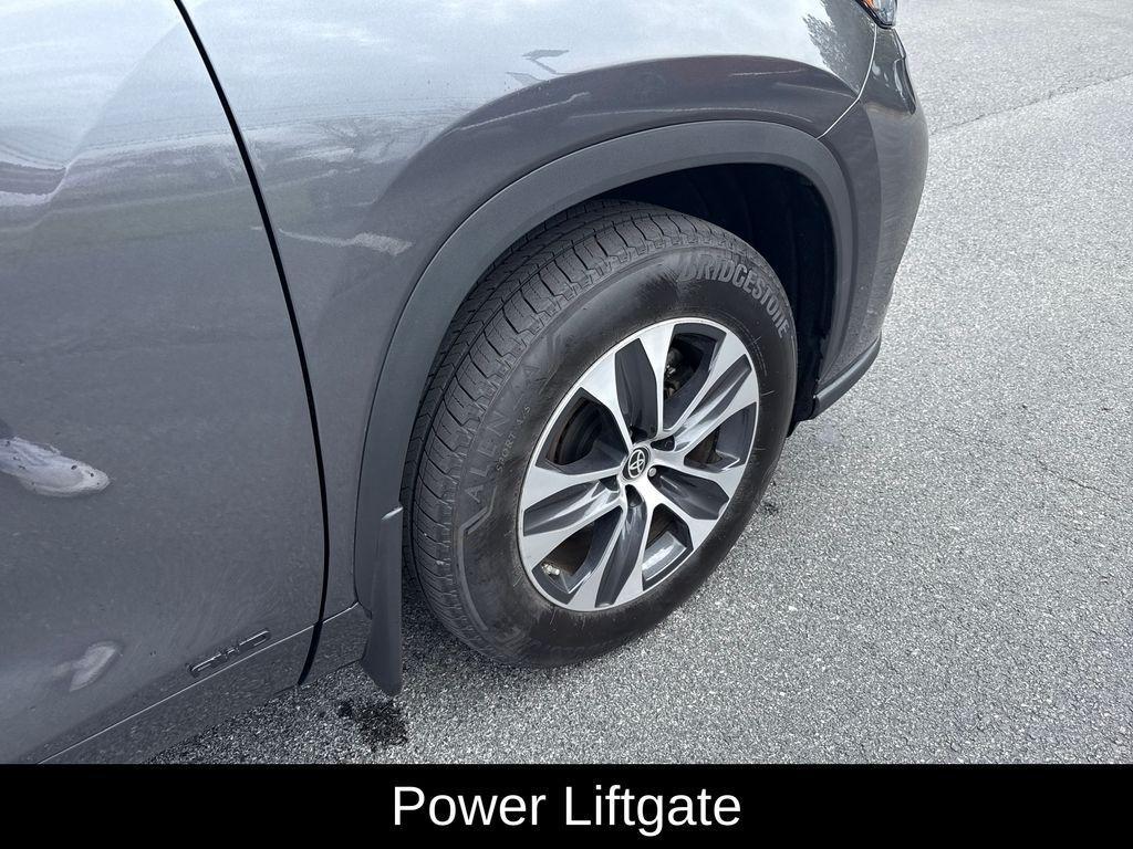 used 2024 Toyota Highlander Hybrid car, priced at $47,942