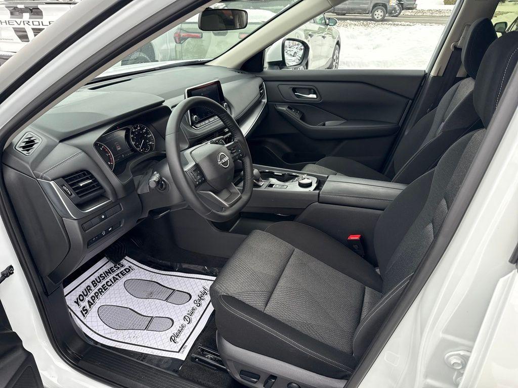 used 2025 Nissan Rogue car, priced at $27,742