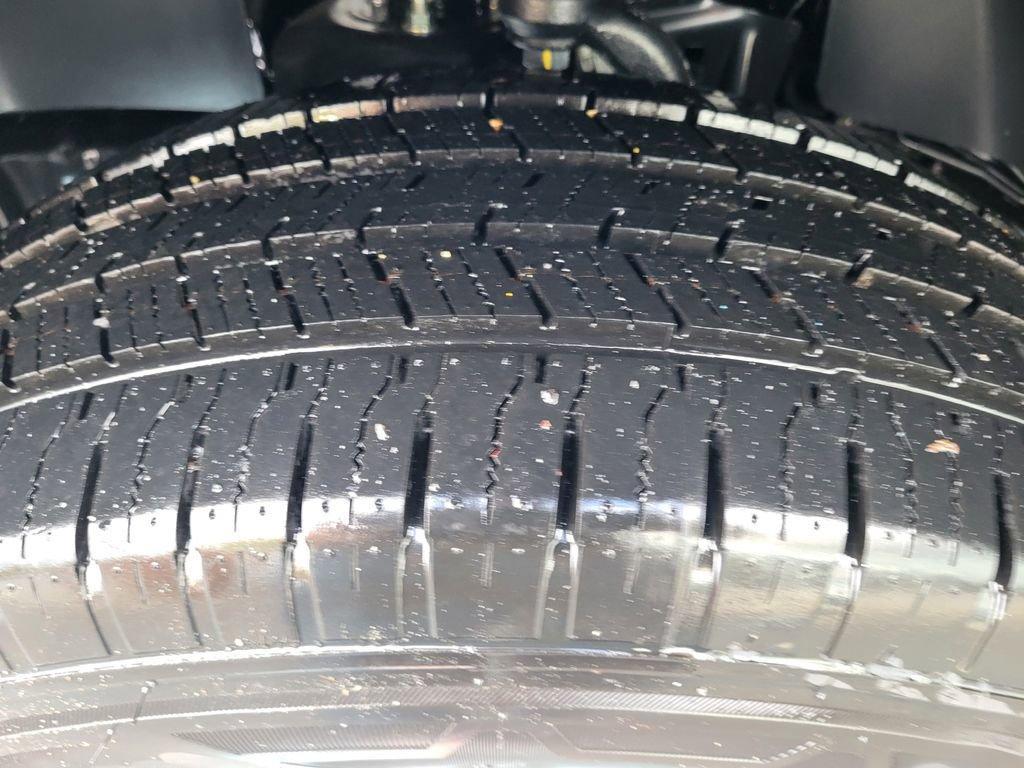 new 2026 Nissan Frontier car, priced at $36,080