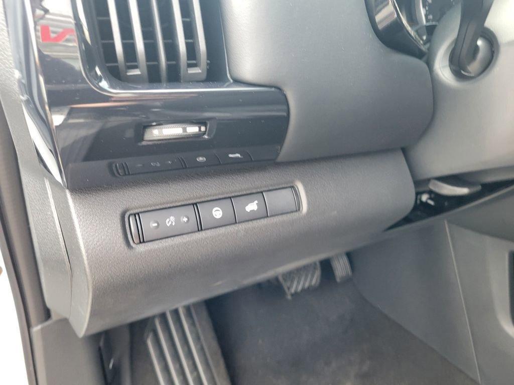 new 2025 Nissan Pathfinder car, priced at $39,825