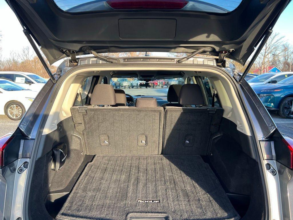 used 2021 Nissan Rogue car, priced at $21,942