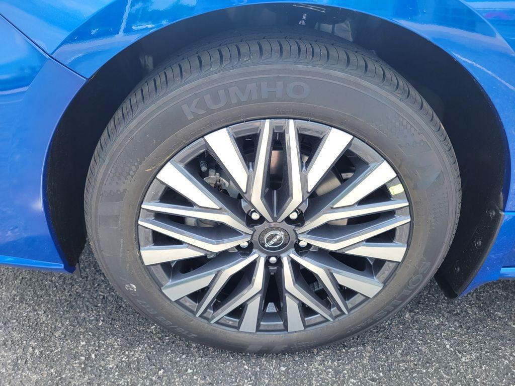 new 2025 Nissan Altima car, priced at $24,555