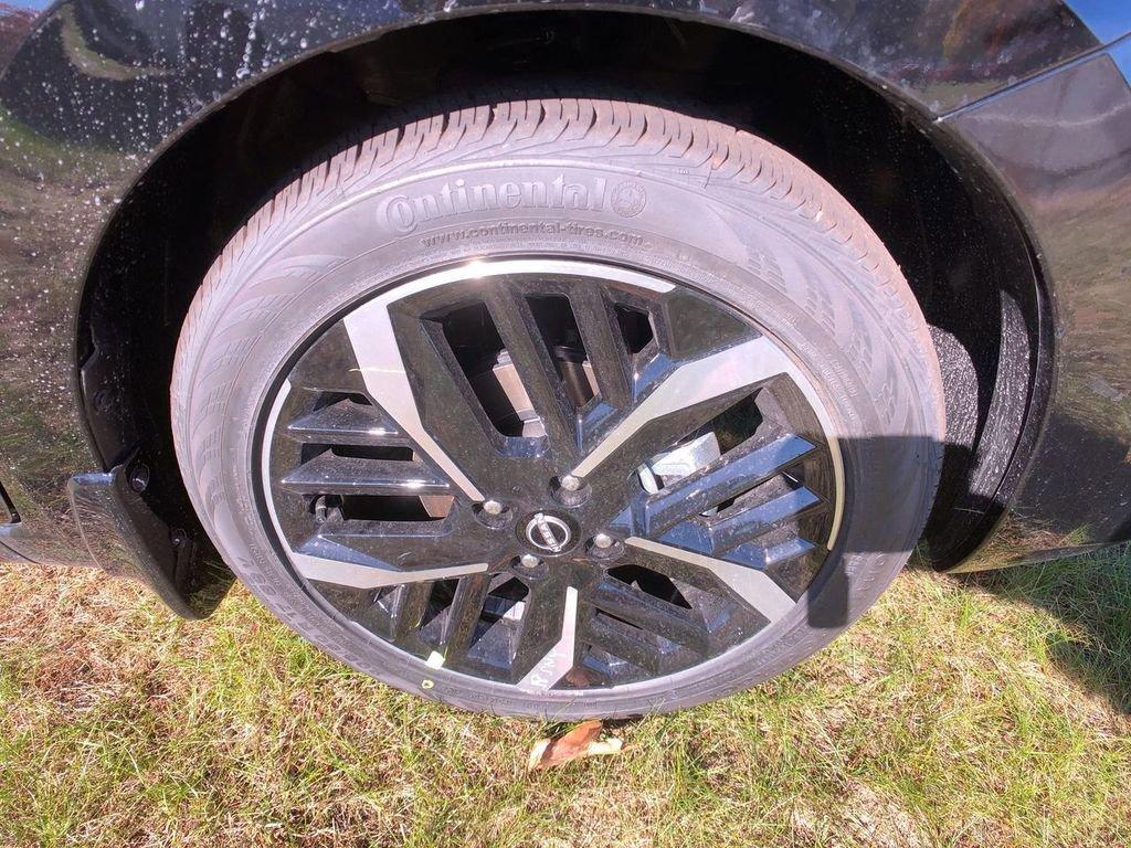 new 2025 Nissan Versa car, priced at $21,300