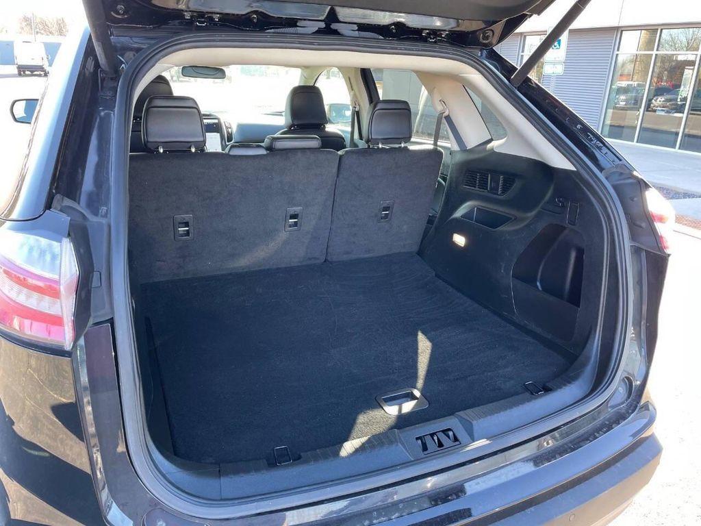 used 2023 Ford Edge car, priced at $25,680