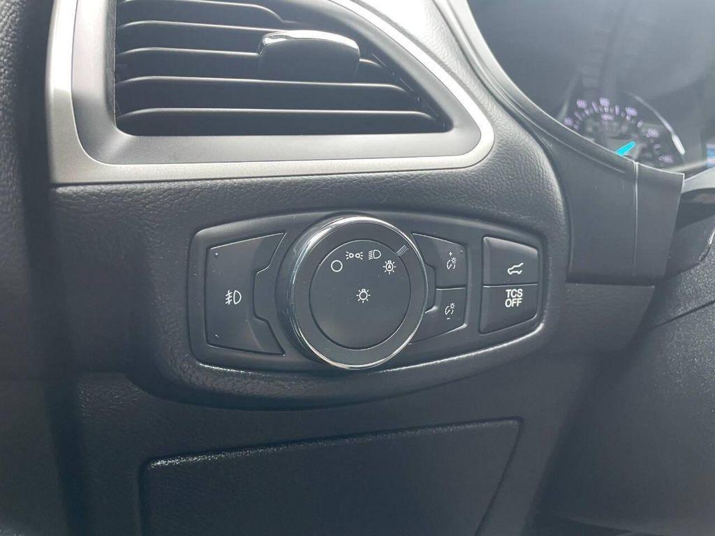 used 2022 Ford Edge car, priced at $25,680