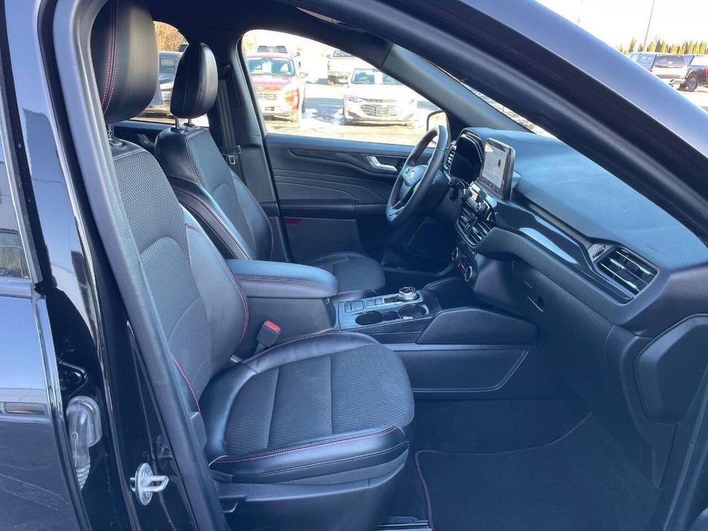 used 2023 Ford Escape car, priced at $25,480