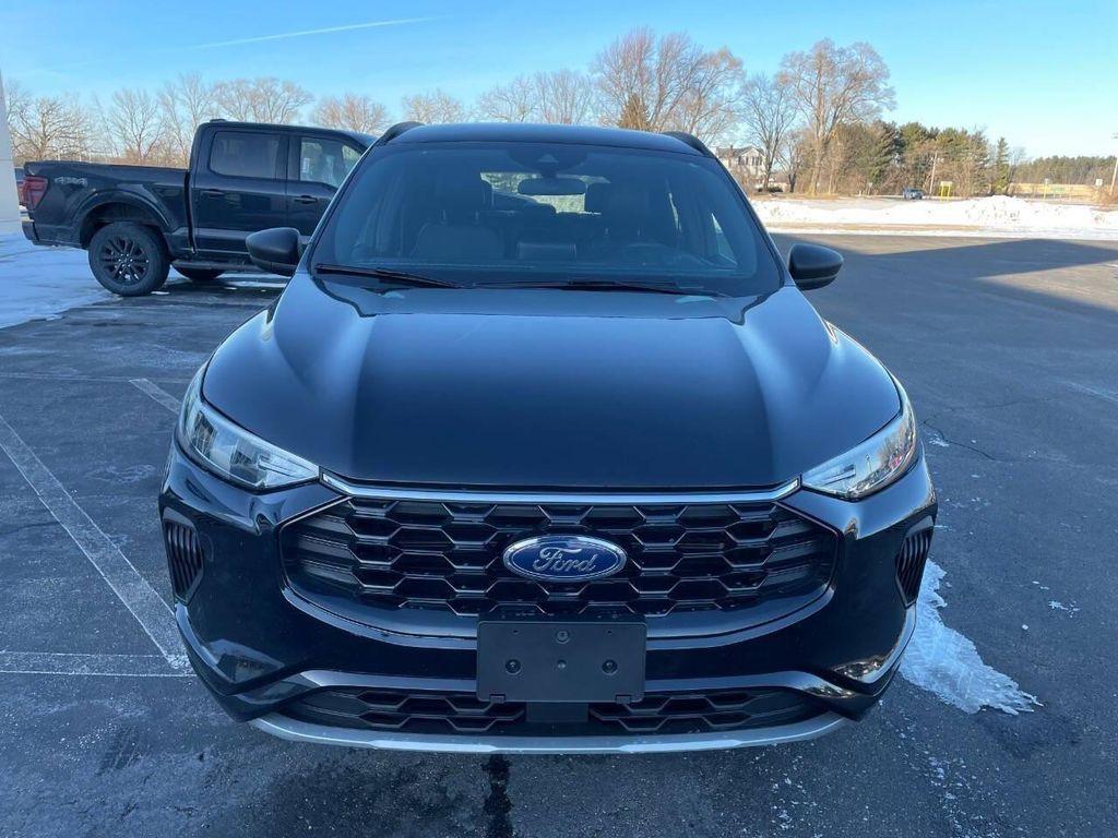 used 2023 Ford Escape car, priced at $25,480