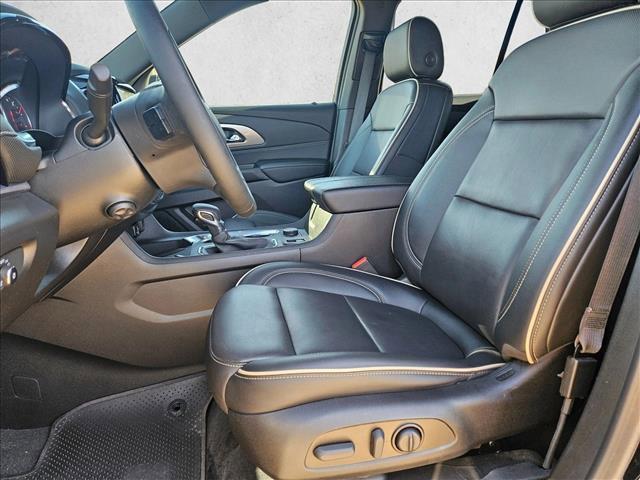 used 2023 Chevrolet Traverse car, priced at $32,889