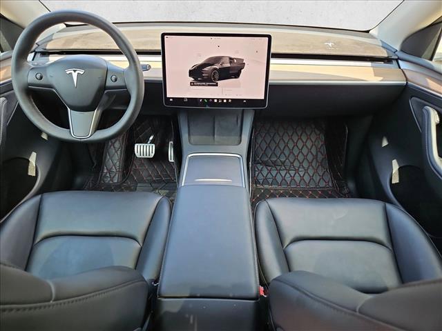 Tesla Model Y view 18