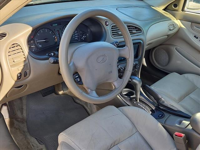 used 2001 Oldsmobile Alero car, priced at $6,495