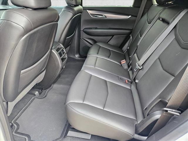 used 2023 Cadillac XT5 car, priced at $28,444