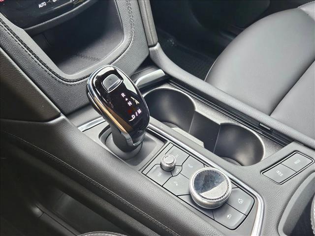 used 2023 Cadillac XT5 car, priced at $28,444