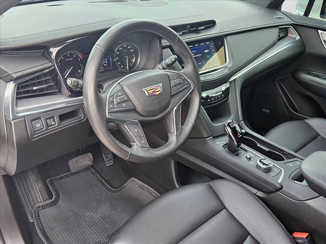 used 2023 Cadillac XT5 car, priced at $28,444