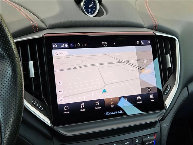 Maserati Ghibli view 13