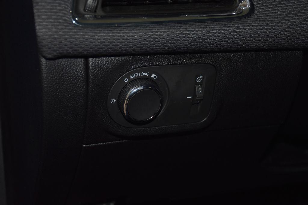 used 2019 Chevrolet Cruze car, priced at $10,000