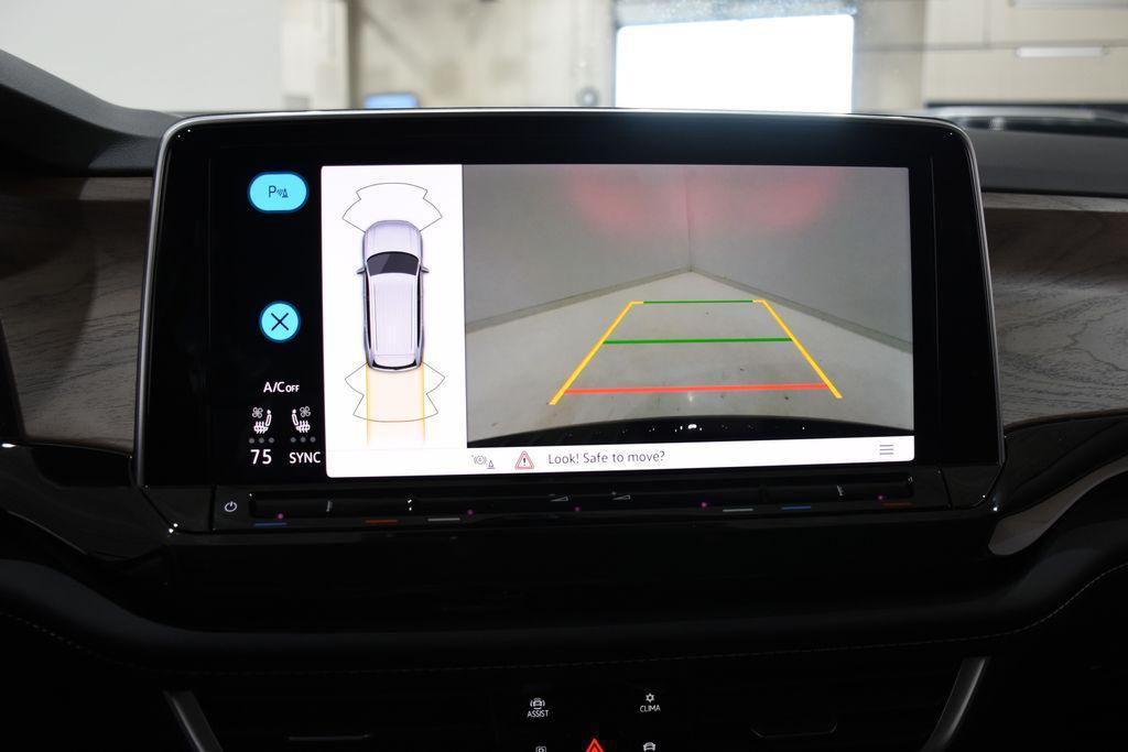 new 2026 Volkswagen Atlas car, priced at $44,077