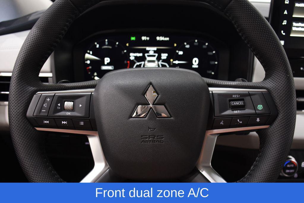 new 2025 Mitsubishi Outlander car, priced at $40,627