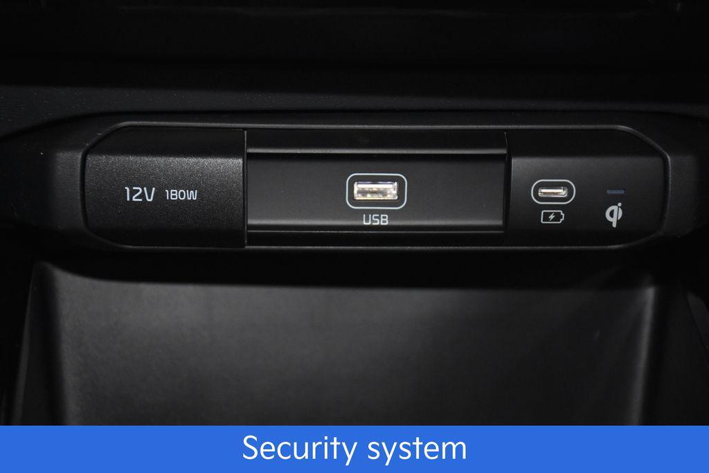 new 2025 Kia Niro car, priced at $27,278