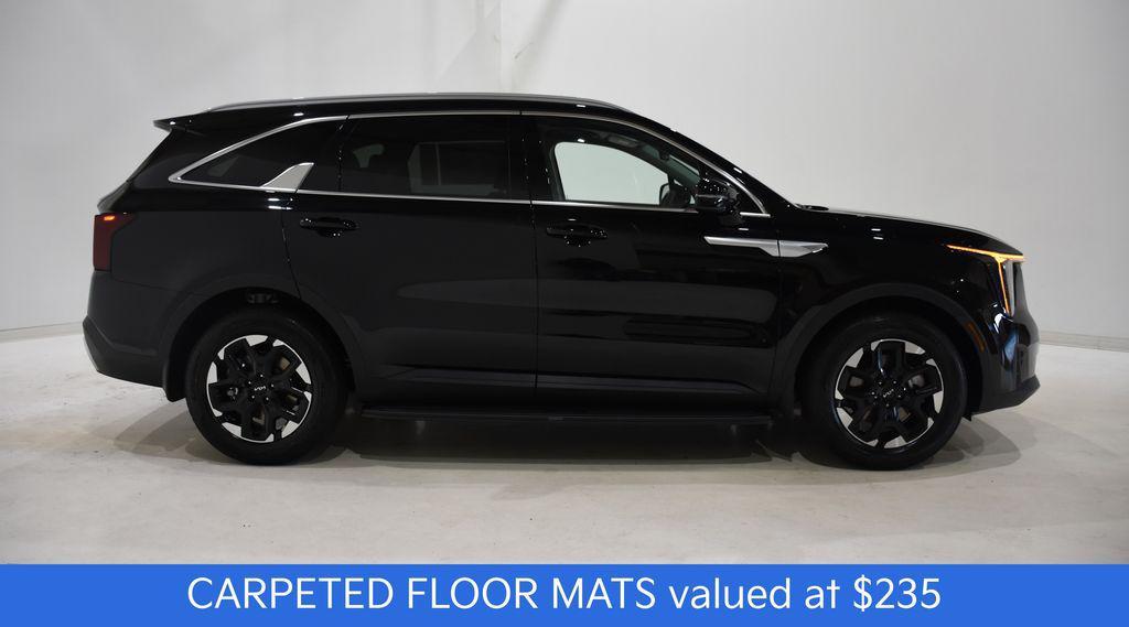 new 2026 Kia Sorento car, priced at $33,679