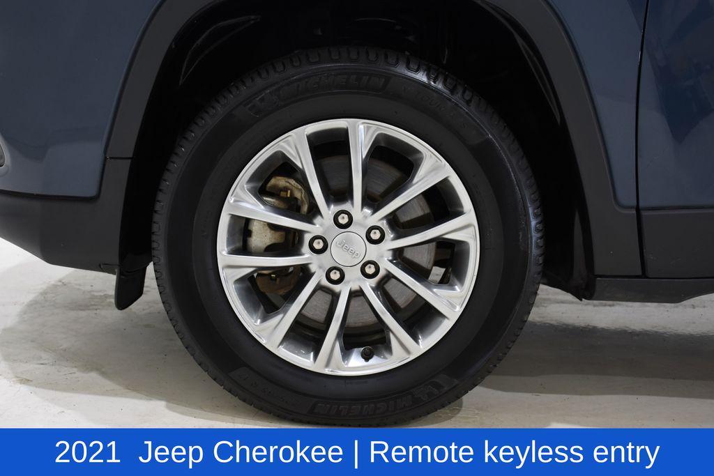 used 2021 Jeep Cherokee car, priced at $18,990