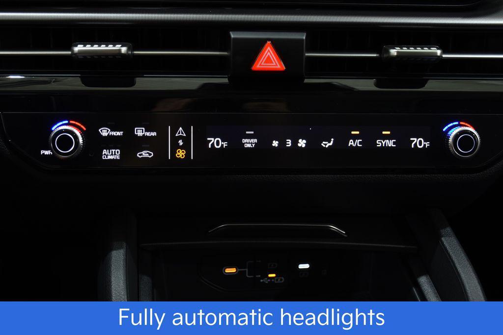 new 2026 Kia Sportage Hybrid car, priced at $34,422