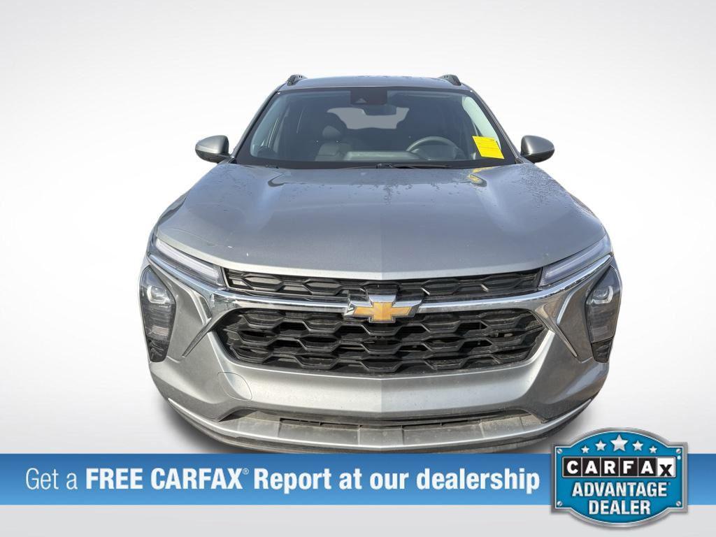 used 2025 Chevrolet Trax car, priced at $20,000
