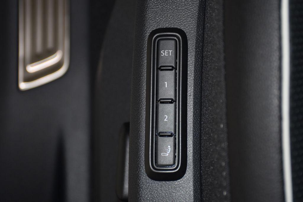 new 2026 Volkswagen Atlas car, priced at $52,268