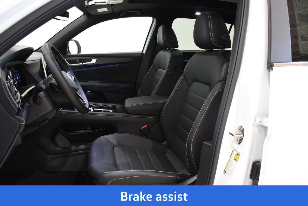 new 2025 Volkswagen Atlas Cross Sport car, priced at $43,867