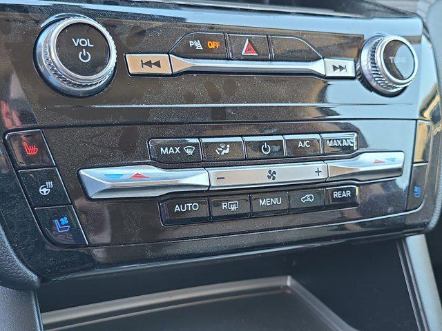 used 2024 Ford Explorer car, priced at $31,500